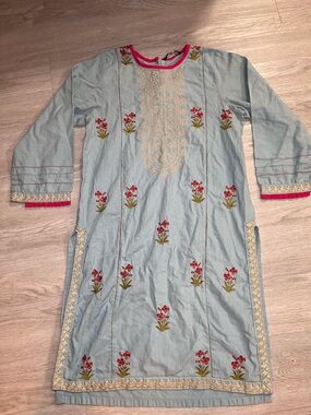 Beechtree Light Blue Embroidered Tunic with Red Floral Accents